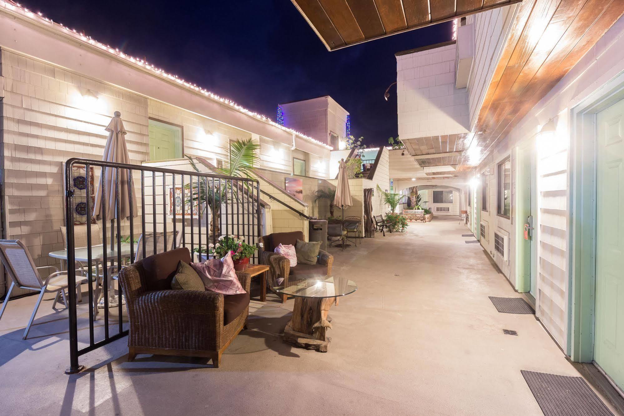 Art Hotel Laguna Beach Esterno foto